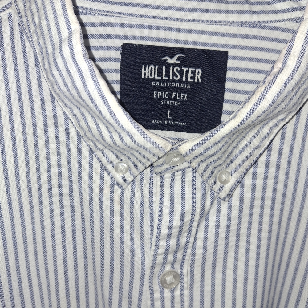 Hollister Men's Blue Striped Shirt